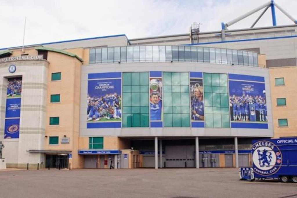 Cozy Studio Opposite Chelsea Stadium Londra Esterno foto